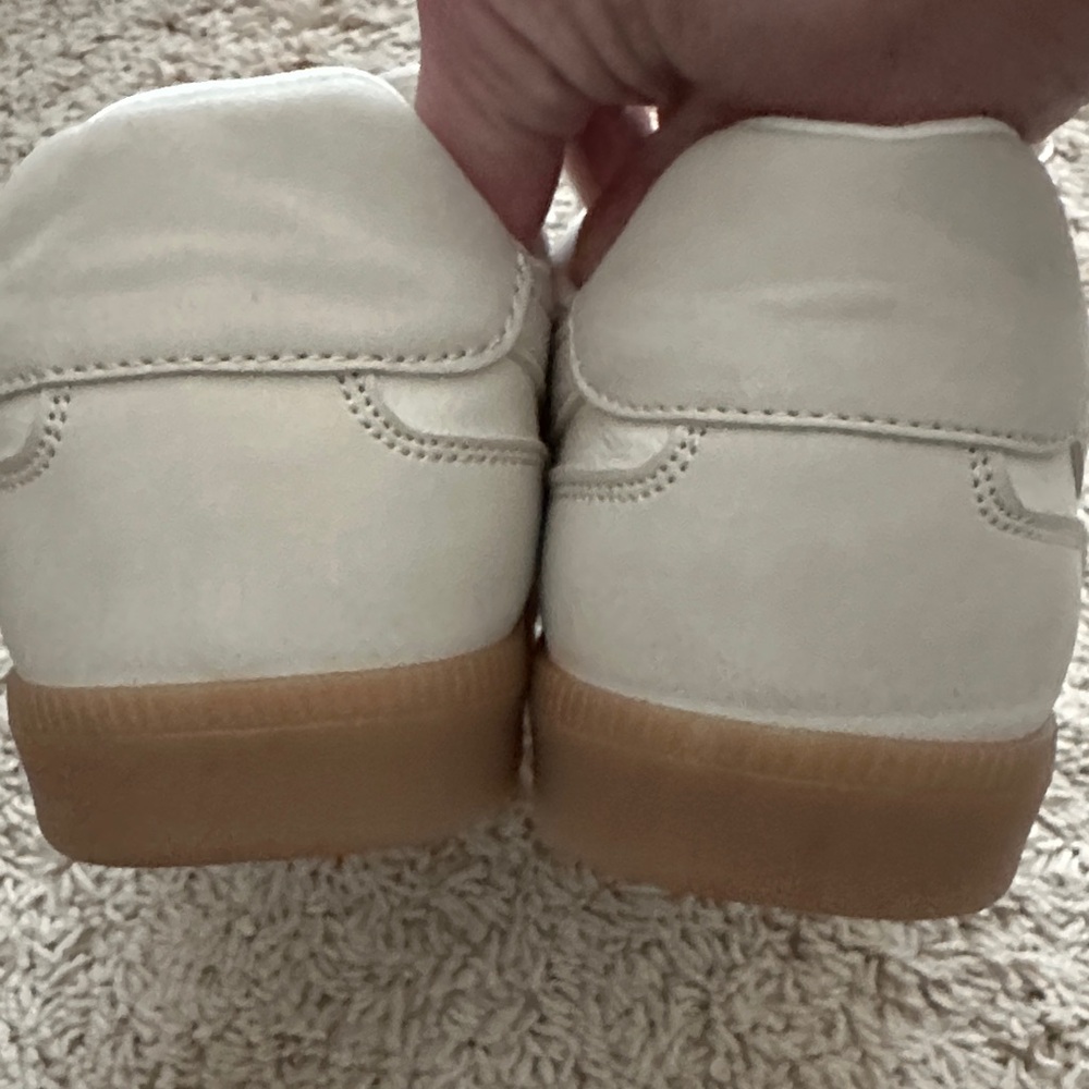 EUC size 7 DV by Dolce Vita White Sneakers - Picture 7 of 9